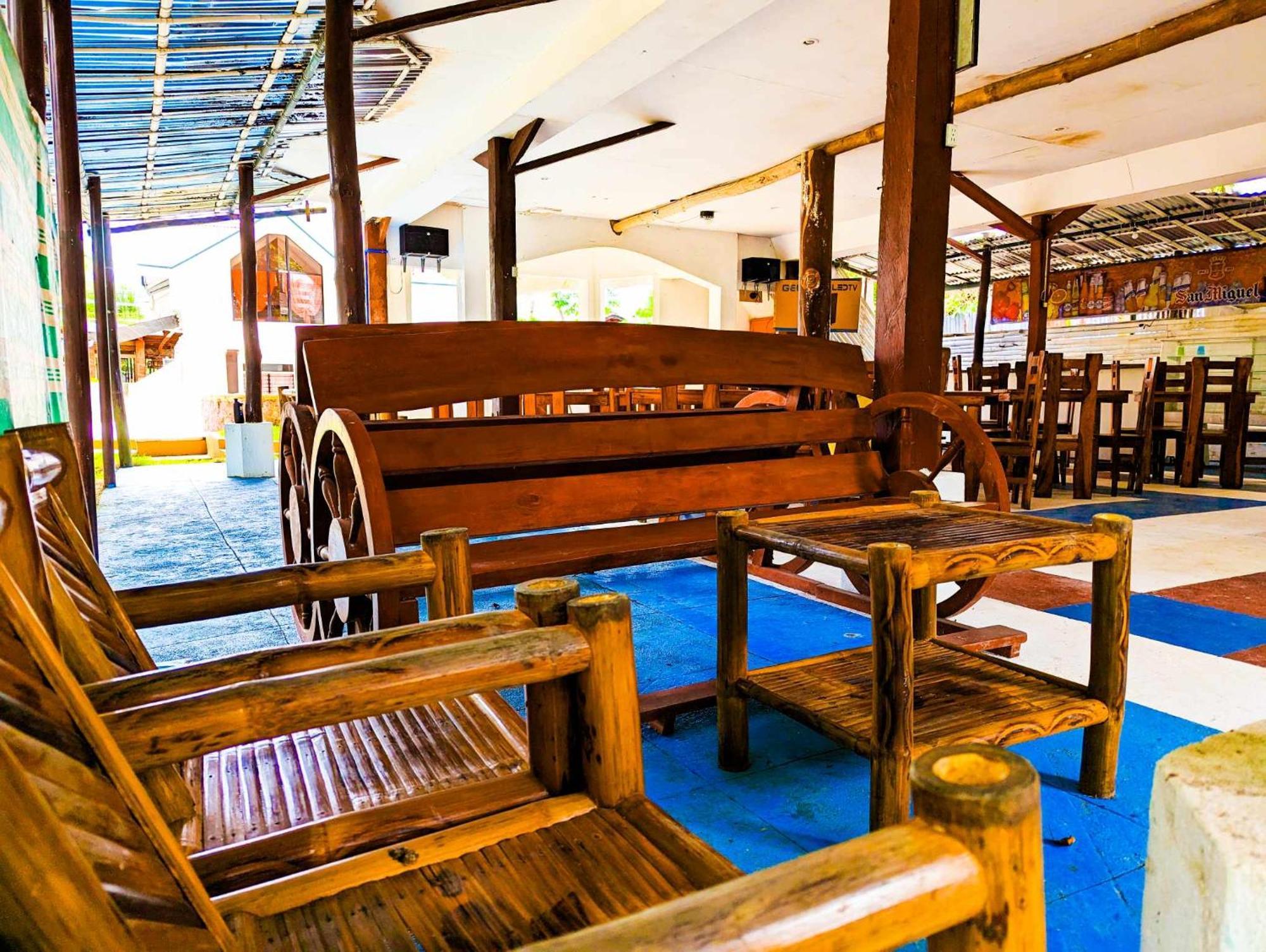 Czar'S Place Siquijor Exterior foto